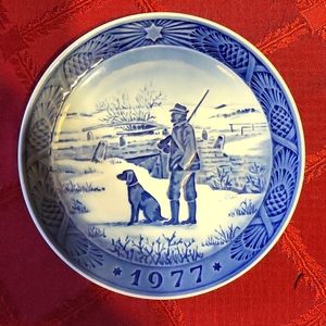 1977 Royal Copenhagen wall plate.